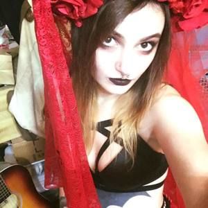 Meet your Posher, Mackenzie